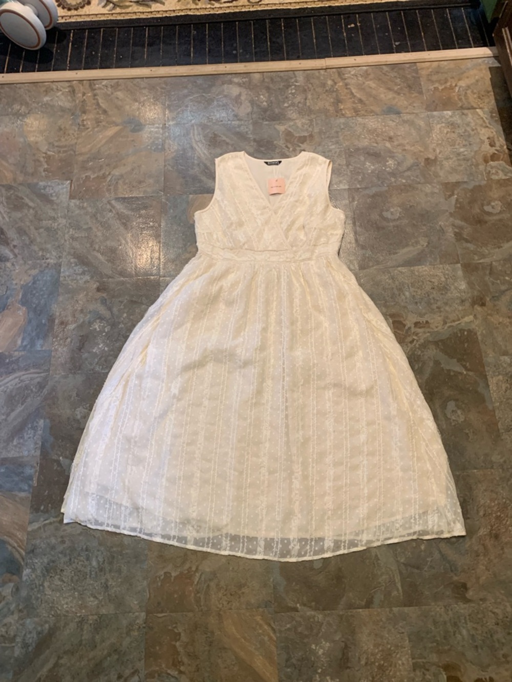 Bloomchic dress, size 14/16. NWT
